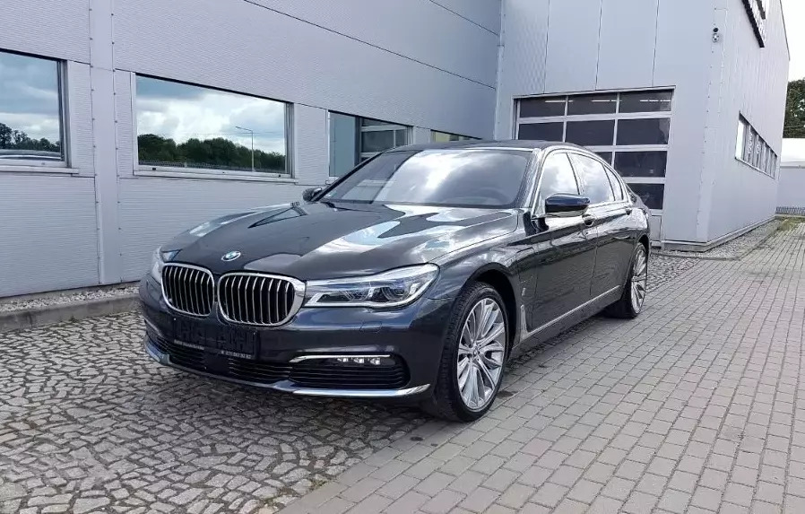 Sprzedaż samochodów marki BMW we Wrocławiu - BMW Seria 7 G11/12