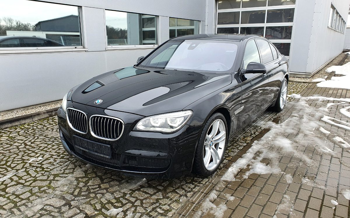 Sprzedaż samochodów marki BMW we Wrocławiu - BMW 740d xDrive M-Pakiet*Bardzo Dobre Wyposażenie*Serwisowany*Faktura VAT