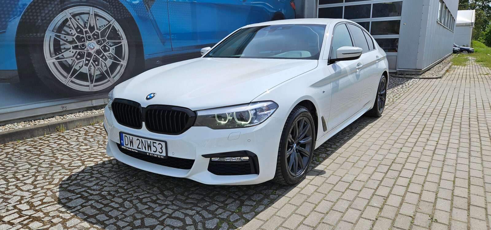 Sprzedaż samochodów marki BMW we Wrocławiu - BMW 520d M-Pakiet* Salon PL* Serwisowany * Faktura VAT 23%